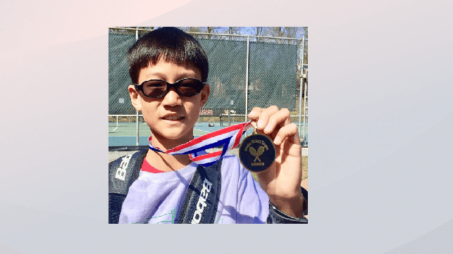 Fallece niño al caer de un muro de escalada en negocio de trampolines 