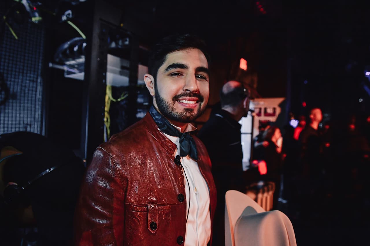 En segundo lugar tenemos al cantautor mexicano Joss Favela, de 28 años.