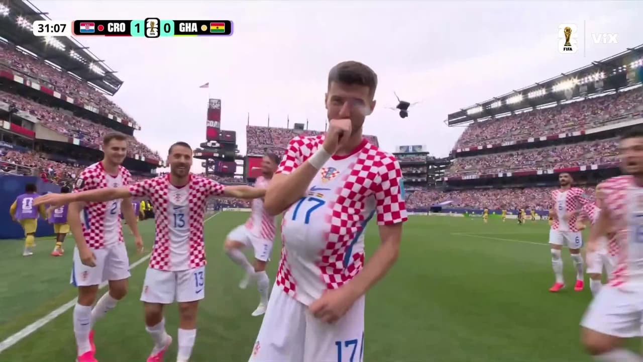 ¡Golazo de Petar Sučić para Croacia!