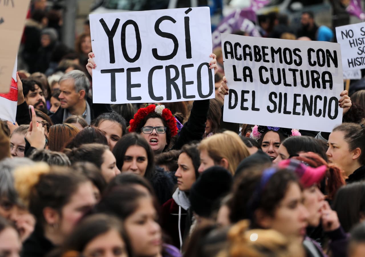People attend a rally against gender-based and sexual violence against women in Madrid, Spain, November 25, 2018. The banners read "I do believe you" (L) and "Let's end with the culture of silence". REUTERS/Sergio Perez
