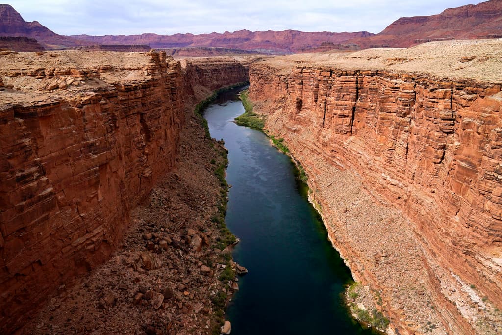 Plan para salvar el río Colorado establece drásticos recortes de agua en Los Ángeles, Las Vegas y Phoenix