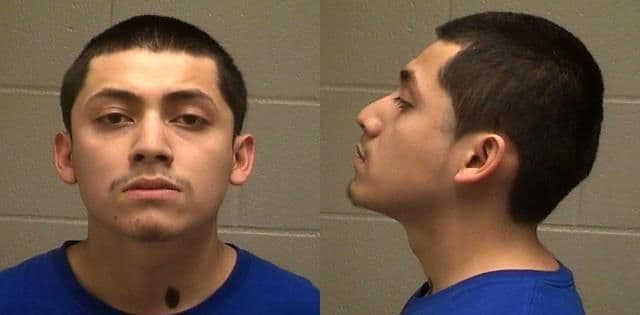 Jonathan Servin de 18 años, quien habría ido como pasajero en el auto involucrado en el tiroteo.