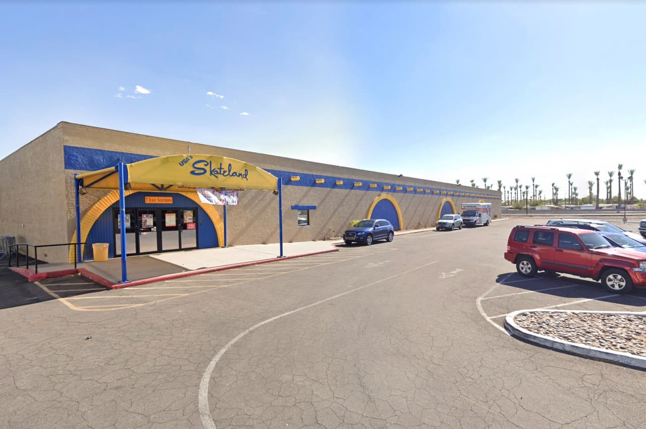 Seis adolescentes arrestados tras peleas en Skateland Mesa