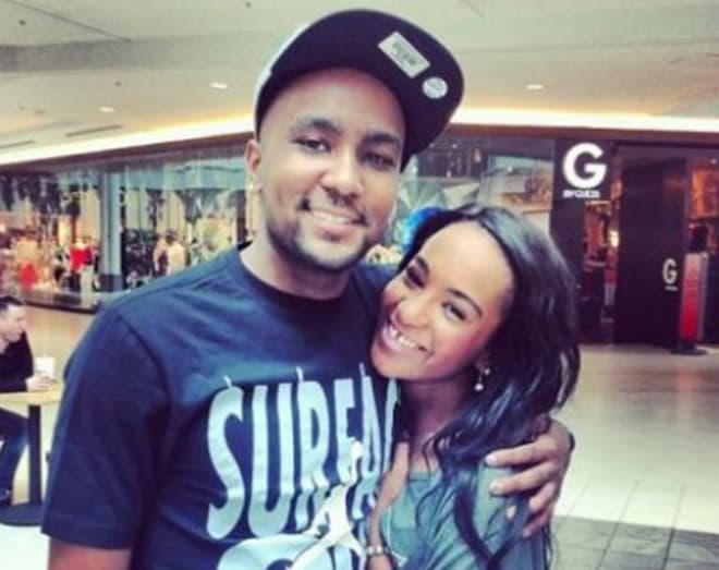 Tras el terrible suceso se ha culpado a su entonces pareja, Nick Gordon, quien enfrenta un proceso de investigación culpado de homicidio.