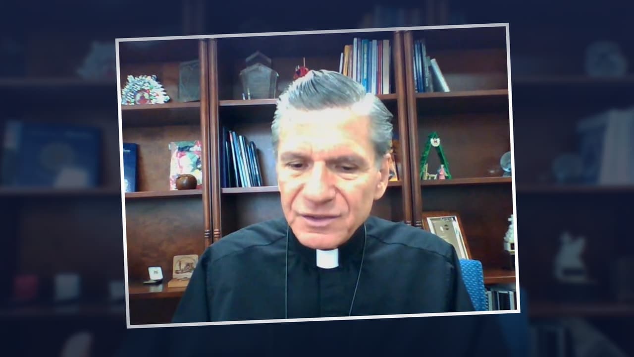 Arzobispo católico critica la 'visión limitada' de políticos tras tiroteo en escuela de Uvalde