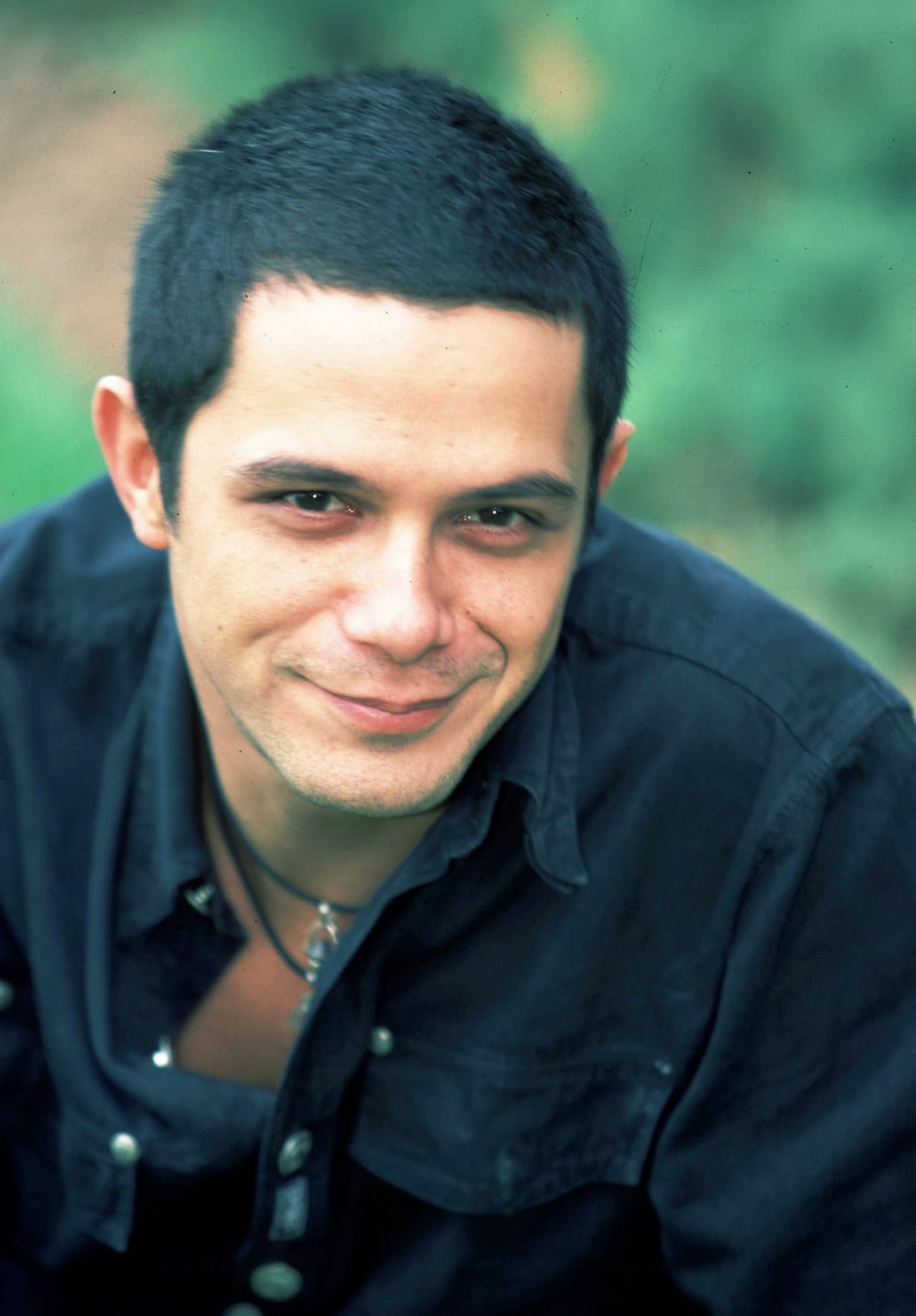 Solía usar el cabello más corto y se preparó para emprender exitosas giras de conciertos por España, su país natal.