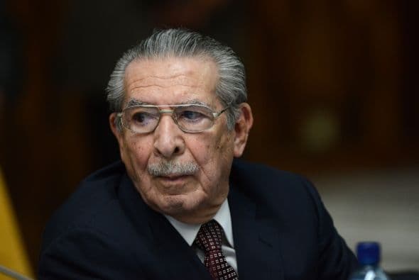 El juicio, que se lleva a cabo en la Sala de Vistas de la Corte Suprema de Justicia (CSJ), es presidido por la jueza Jazmín Barrios, del Tribunal A de Mayor Riesgo. (Con información de Efe).