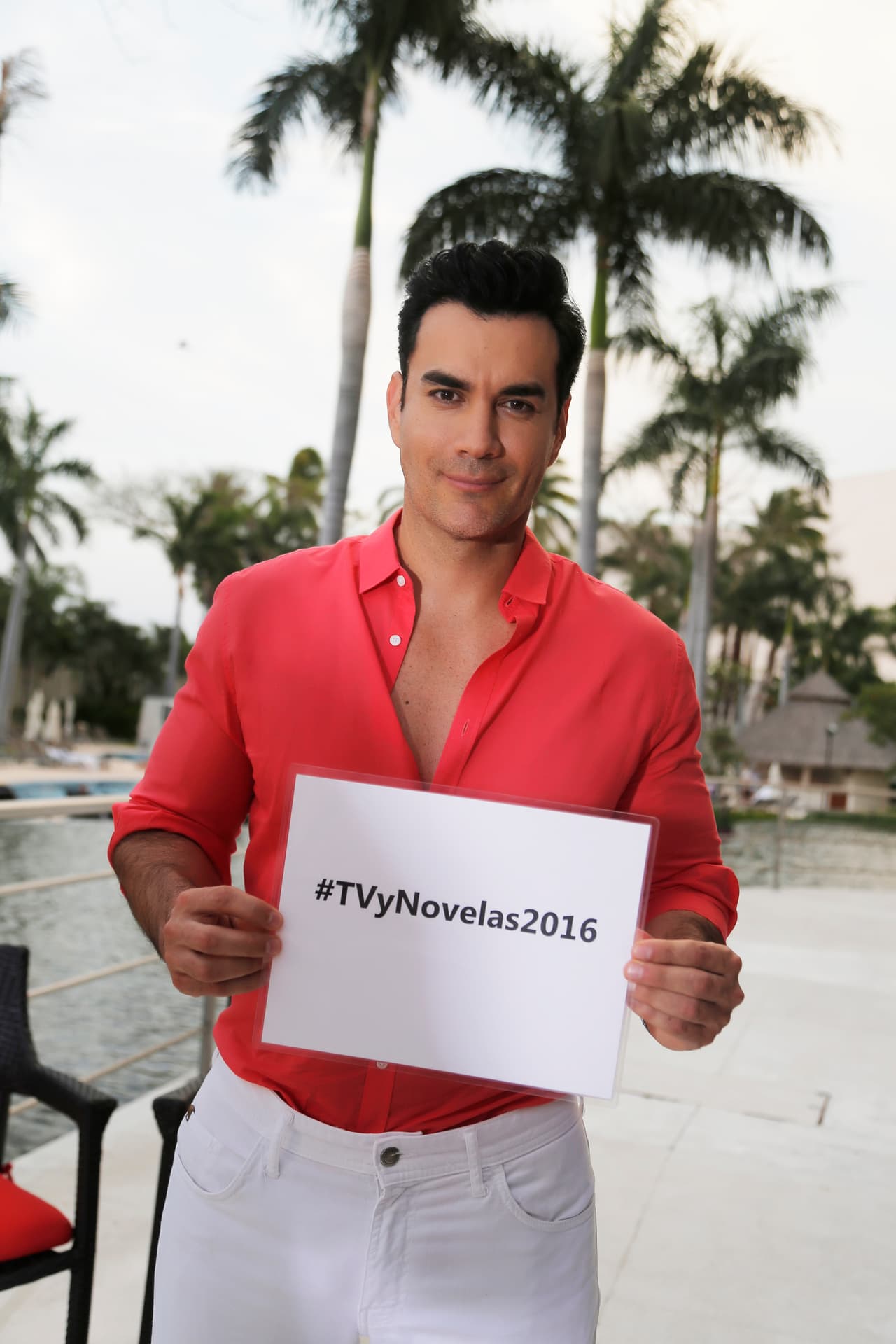 No dejes de verlo en los Premios TVyNovelas 2016 este sábado 23 de abril a las 8pm/7C por Univision.