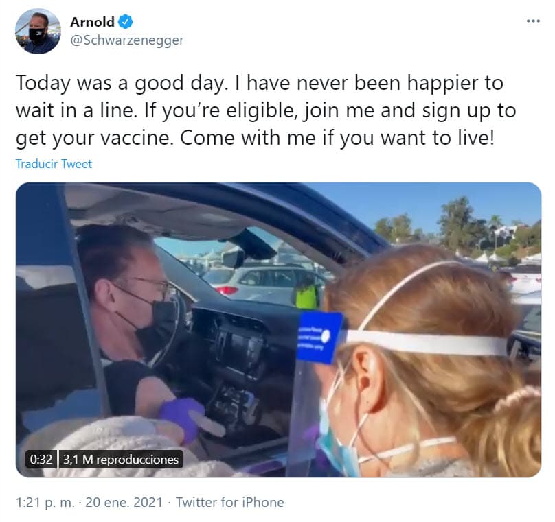 "Hoy fue un buen día. Nunca he sido más feliz de esperar en una fila. Si es elegible, únete a mí e inscríbete para recibir tu vacuna. ¡Ven conmigo si quieres vivir!", escribió el actor de 73 años.
<br>