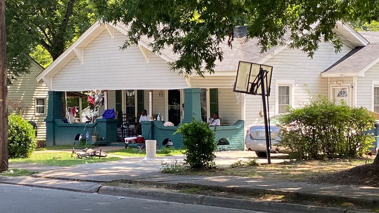 Dos tiroteos dejan varias personas heridas en Durham, entre ellos tres niños