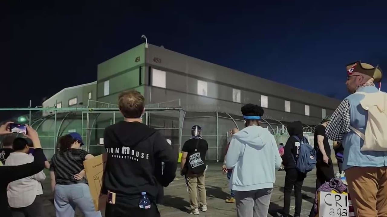 Escalan protestas contra ICE en Delaney Hall por maltratos a inmigrantes detenidos
