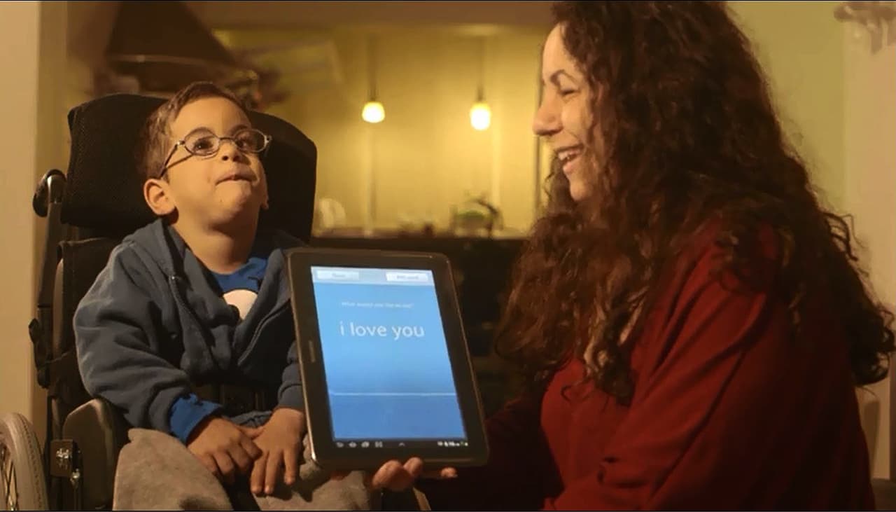 Un traductor para los discapacitados del habla y otras innovaciones digitales de salud