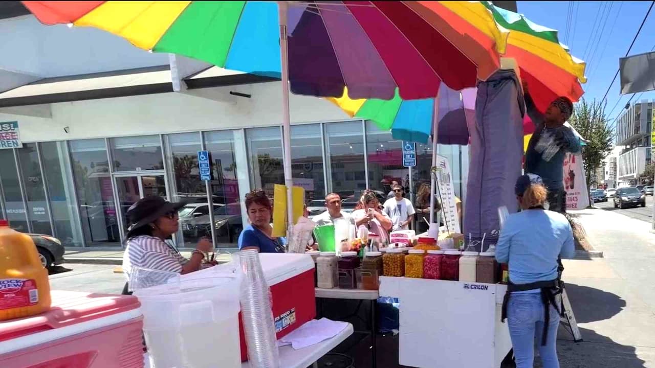 Daniel Velázquez, ha conquistado las calles de Los Ángeles con sus raspados