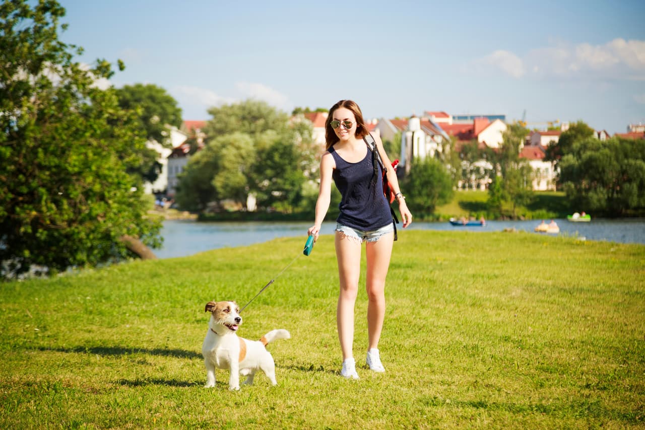 <b>Vestimenta. </b>Procura vestir ropa más holgada para que no te lastime si llega a rozar tu piel. Las prendas de algodón son una buena elección.
