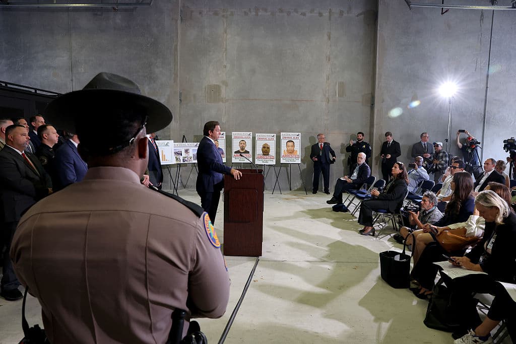 <b>Impacto en las comunidades migrantes:</b>Defensores de los derechos humanos denuncian que muchos arrestados son inmigrantes sin antecedentes criminales, algunos con solicitudes de asilo o permisos de trabajo.