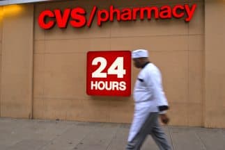 Las farmacias CVS salen adelante pese a no vender tabaco