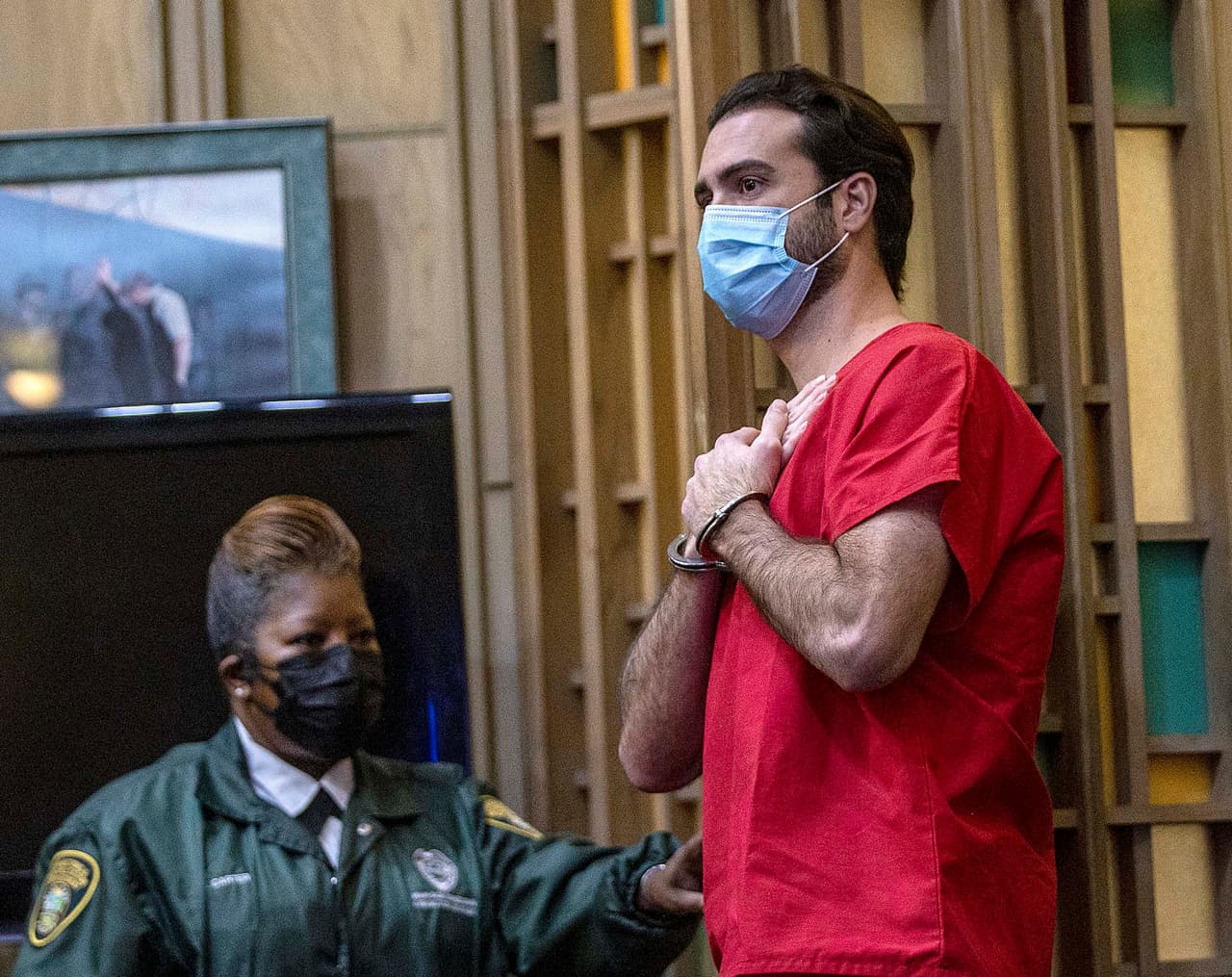 Lyle, de 35, propinó un puñetazo a Hernández, quien cuatro días después murió en un hospital de Miami.
<br>