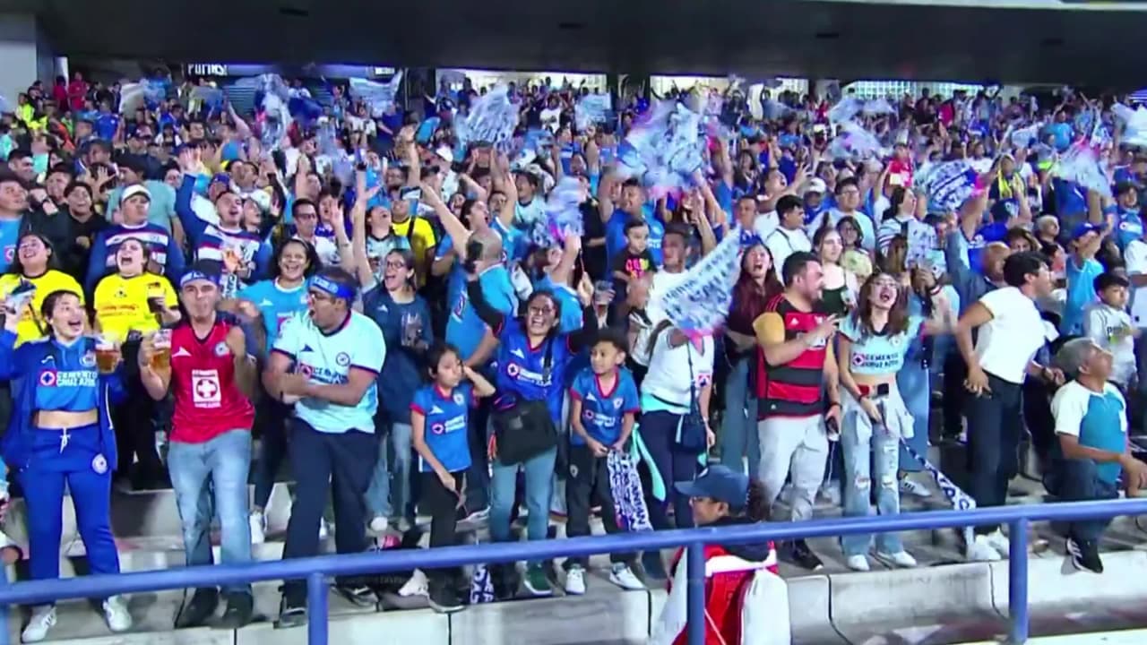 ¡Gol de Cruz Azul vs Whitecaps en la gran final de Campeones de Concacaf!