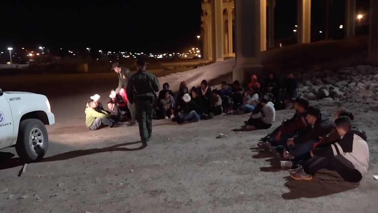 Pima aprueba fondos para transportar a inmigrantes que piden asilo en Ajo y Three Points