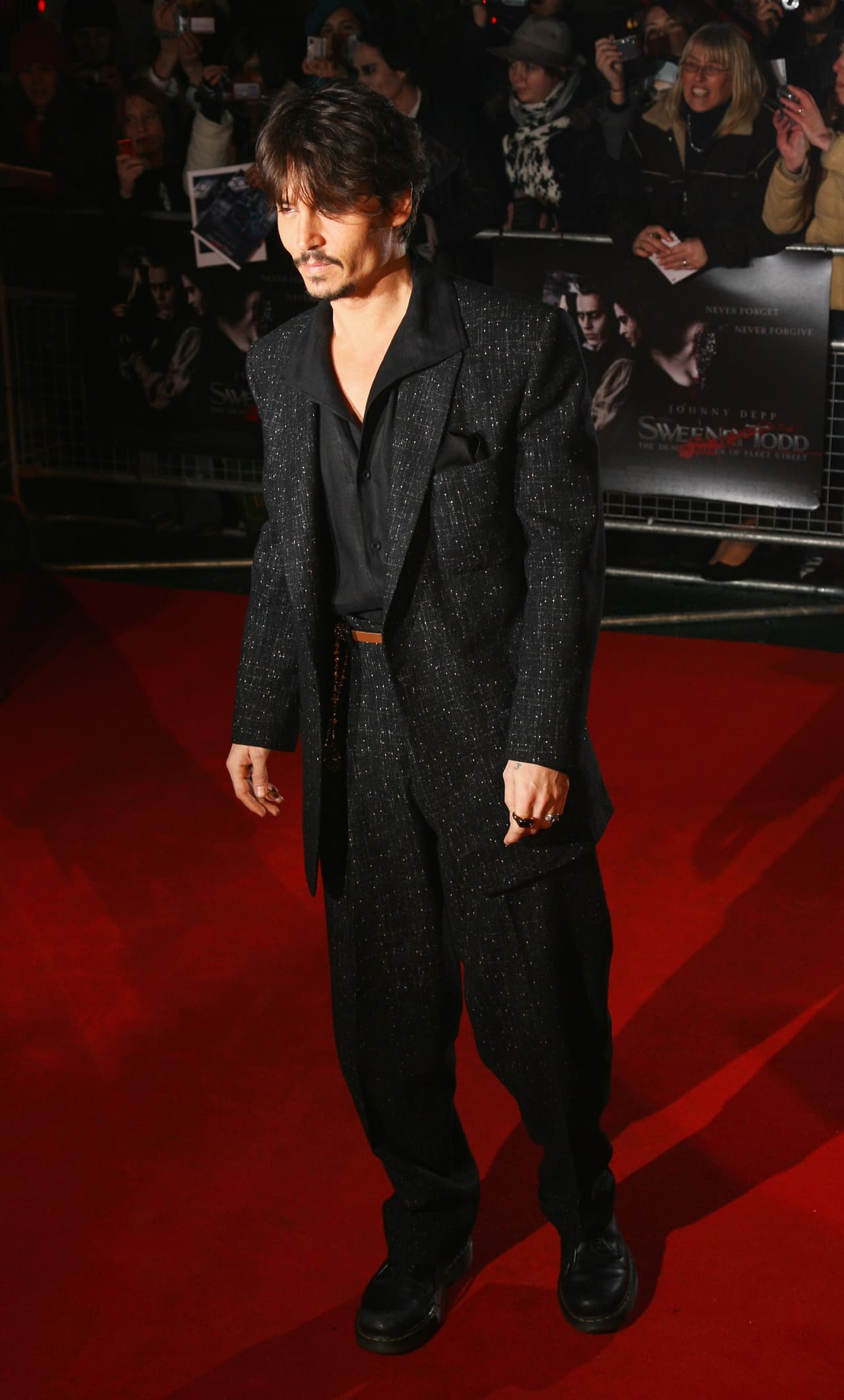 Hay quienes han olvidado que el intérprete de 
<b><a href="https://www.imdb.com/title/tt0099487/">'Edward Scissorhands'</a>,</b> en el filme del mismo nombre, siempre ha sido delgado, como se observa en esta imagen de 2004.