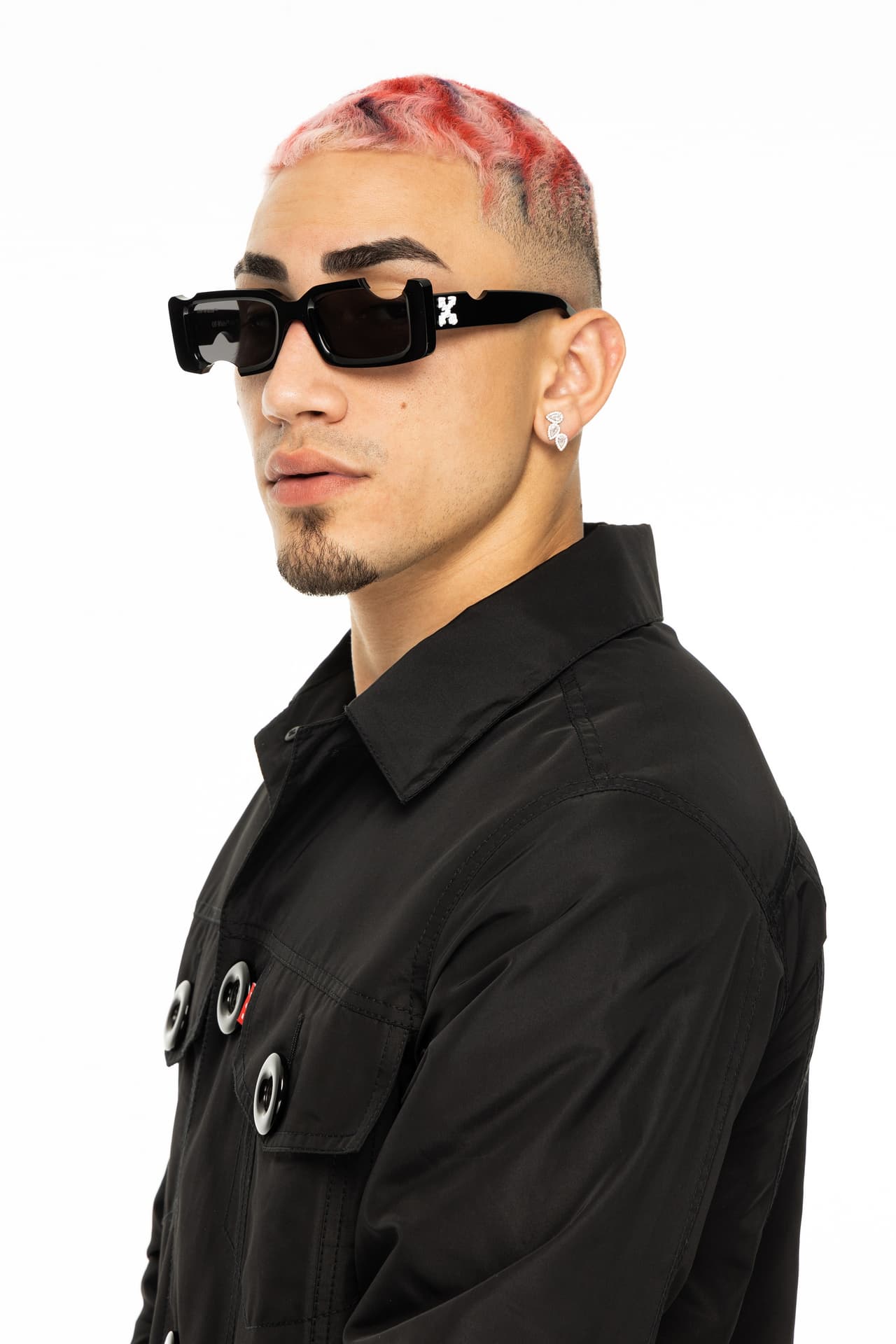 <b>Omar Courtz</b> se presentará por primera vez en esta gran fiesta y será parte de un gran número musical donde actuará a lado de grandes estrellas.