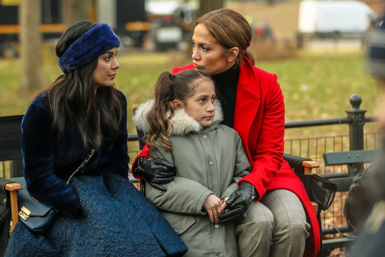 Cabe recordar que mientras Jennifer López trabajaba
<b>en la filmación de la cinta 'Second Act'</b>, Emme estuvo a su lado.