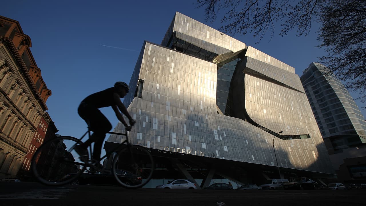 <b>Midtown (Manhattan)</b>
<br>
<br>La zona de Manhattan al sur de Midtown también ha registrado altos numeros de fatalidades y accidentes en los últimos años. El caso más reciente fue el de Robyn Hightman, que murió en junio, arrollada por un camión en el barrio de Flatiron.