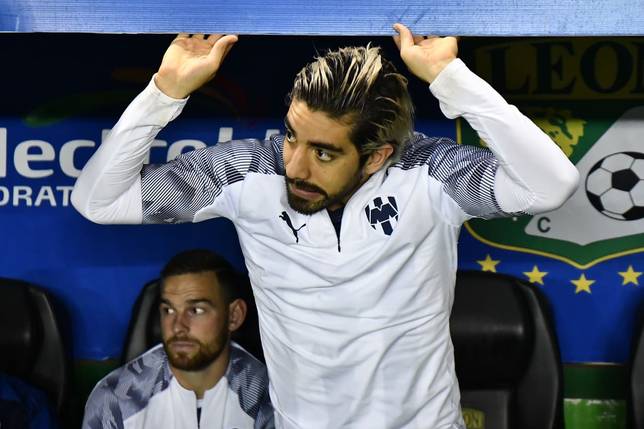 Rodolfo Pizarro hizo corte de manga a la afición de León