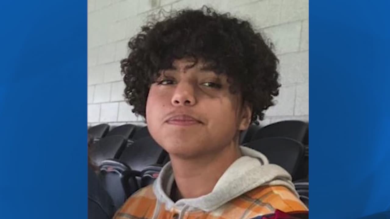 Adolescente latino de 17 años de Island Lake sigue desaparecido a pesar de "extensa búsqueda" policial