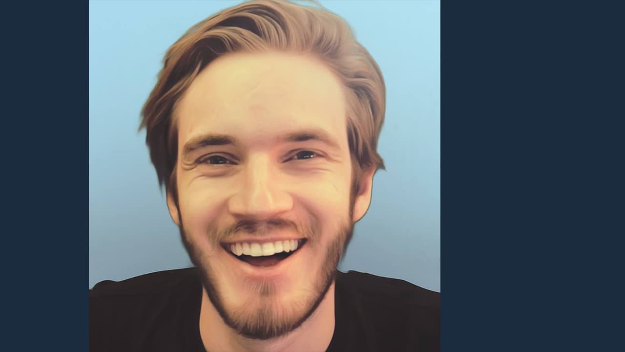 El chico sueco, conocido como PewDiePie, ha creado su fama al grabarse mientras narra su experiencia jugando videojuegos.