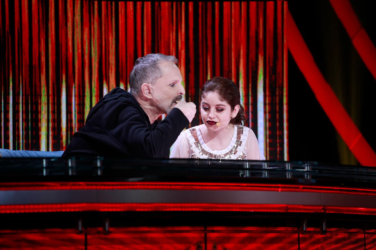 A ella le siguió Miguel Bosé.