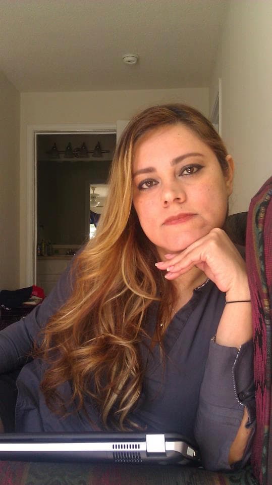 28 de marzo. Una mujer de Florida se declara culpable de maltratar a una mexicana a la que trajo ilegalmente a EEUU para que la inseminara su novio. El objetivo de Esthela Clark, de 47 años, era que la joven sirviera de madre subrogada para el hijo que quería tener con su novio, pero, según documentos judiciales, el plan no funcionó y acabó abusando de ella y sometiéndola a trabajos forzados.
<b><a href="http://www.univision.com/noticias/trafico-de-personas/mujer-de-florida-se-declara-culpable-de-maltratar-a-una-mexicana-a-la-que-trajo-ilegalmente-a-eeuu-para-que-la-inseminara-su-novio">Mira más de esta indignante noticia aquí.</a></b>
<br>