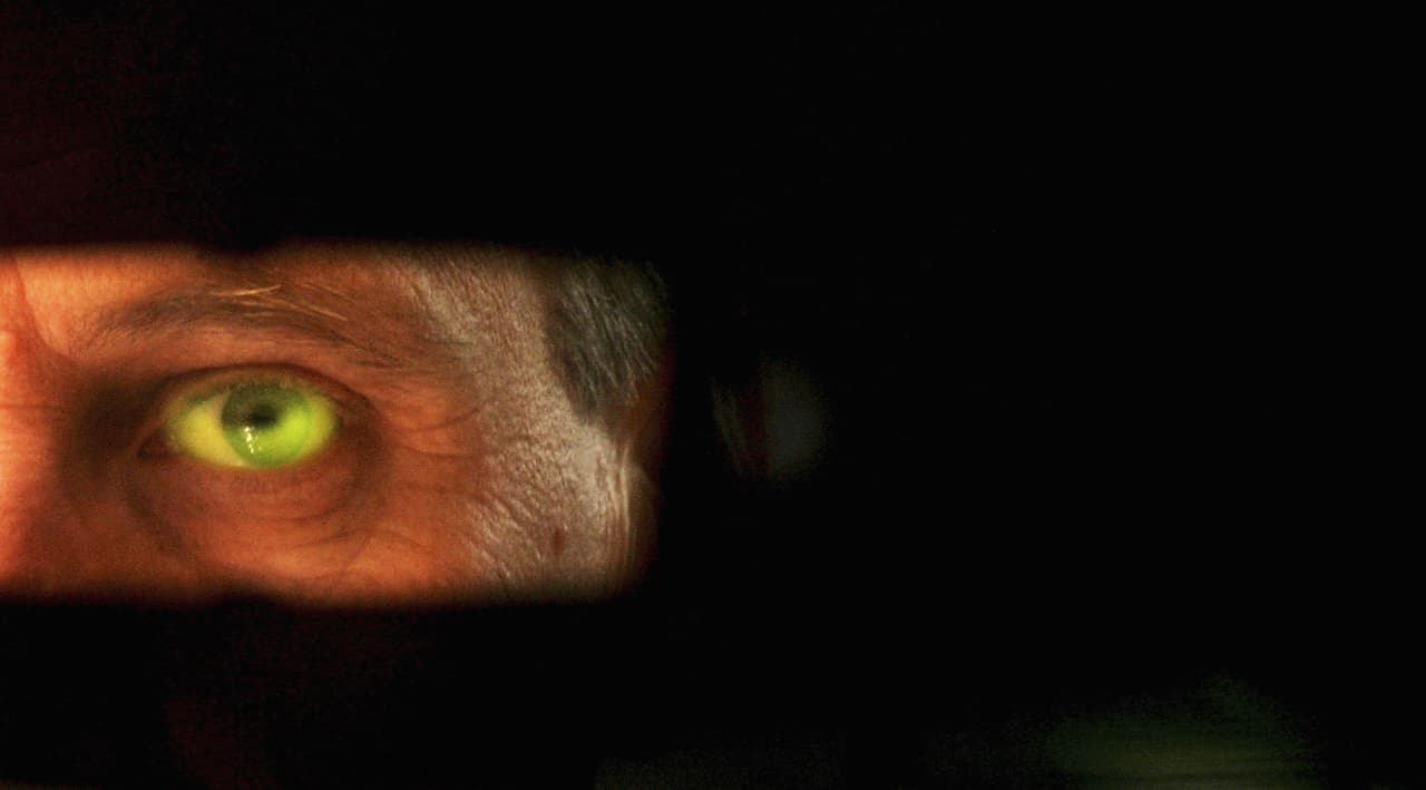 1. Revise su historial de crédito con las tres agencias, TransUnion, Experian y Equifax, cada año.