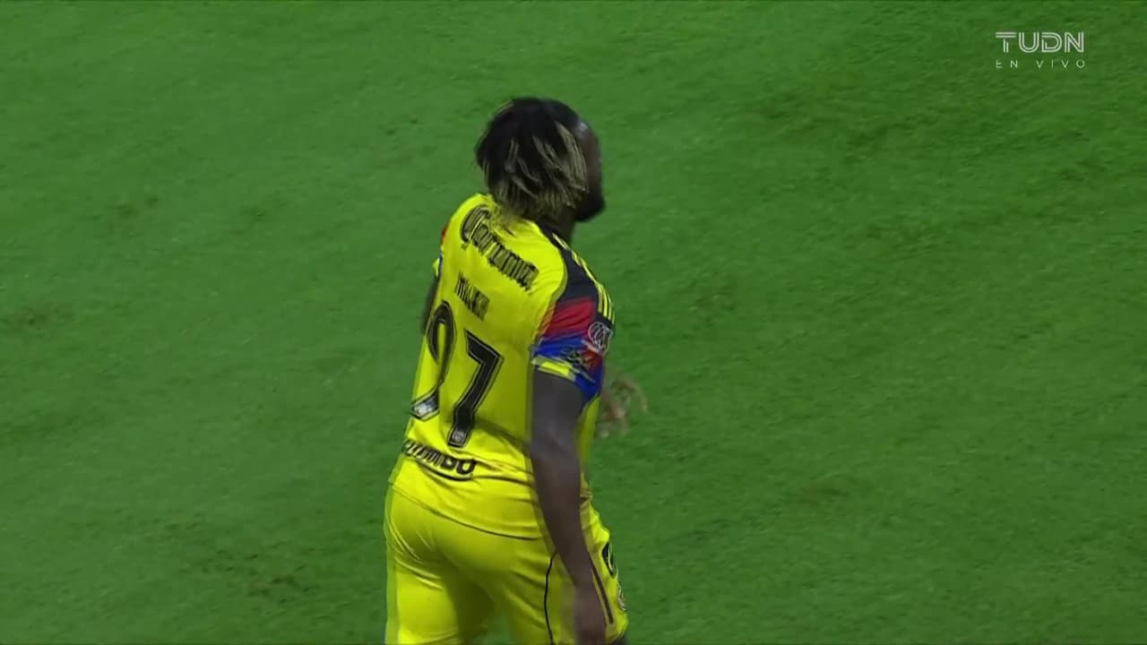 ¡Merci mon ami! Saint-Maximin marca un golazo y comanda la remontada azulcrema