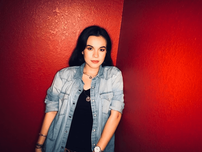 "Yo creo que aunque así es,
<b>no lo haría</b> (desprotegerlas).
<b>Yo espero que Sarita me eche una llamada</b> y me diga: 'Anel podemos arreglar las cosas sin tener que llegar a los abogados' o como quieran, pero ellas van a tener que pagar los abogados", agregó.
<br>