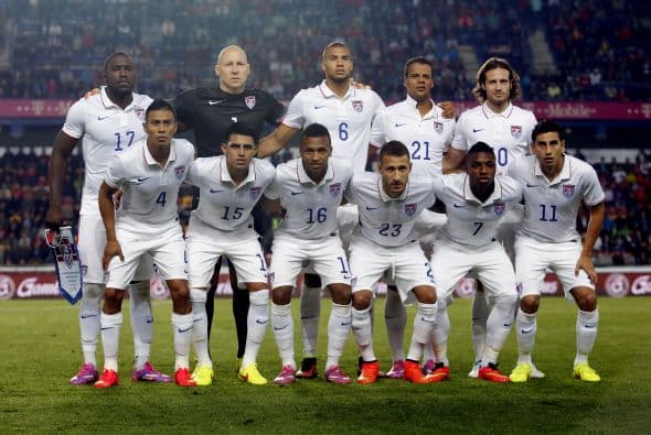 Por la noche Estados Unidos enfrenta a Ecuador en juego de carácter amistoso celebrado en el Rentschler Field de Connecticut, también con transmisión de Unimás y UnivisionDeportes.com.