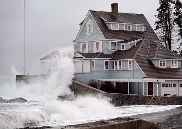 Mientras se aleja la bomba ciclónica, una nueva tormenta amenaza al noreste del país