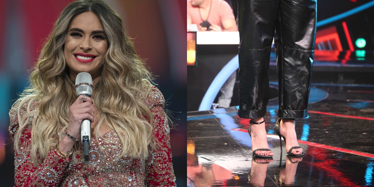 Para acompañar los pantalones de pierna ancha, corte al tobillo y rematados en valenciana, eligió las sencillas sandalias Nudist de tiras delgadas, brillos sutiles y con cierre al tobillo.
<br>
<b><a href="https://www.univision.com/shows/pequenos-gigantes/revelamos-el-misterio-de-los-zapatos-de-galilea-y-el-precio-de-algunos-que-si-puedes-comprar-fotos">VER: Te revelamos el secreto detrás de los zapatos de Galilea</a></b>