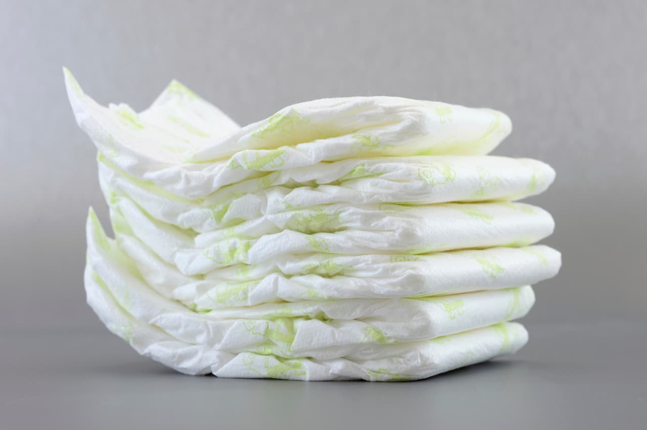 Mujer escondia droga en pañal desechable