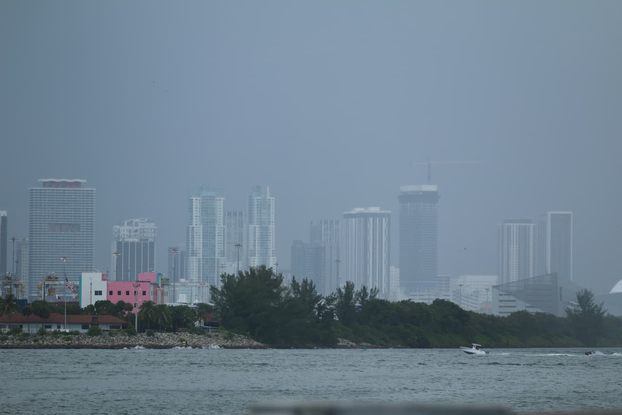 Pasan las tormentas y llega el frío al sur de Florida: saquen los abrigos