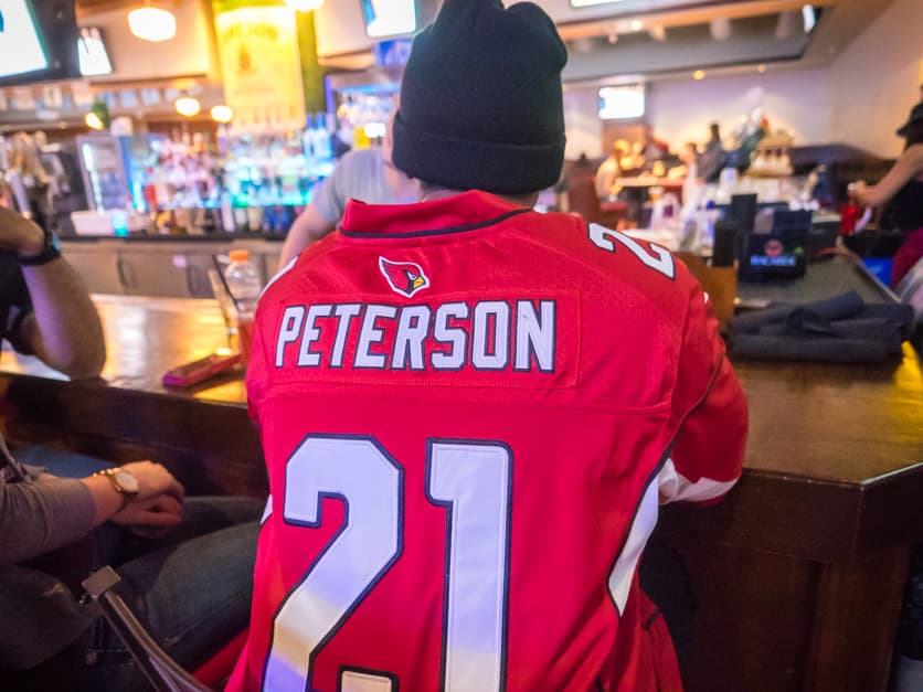 Los fans de los Cardenales andan en duelo luego que las Panteras vencieran a los Cardenales con un 49-15 , pero antes de este trágico final, festejaron por distintas partes del Valle para apoyar al equipo.