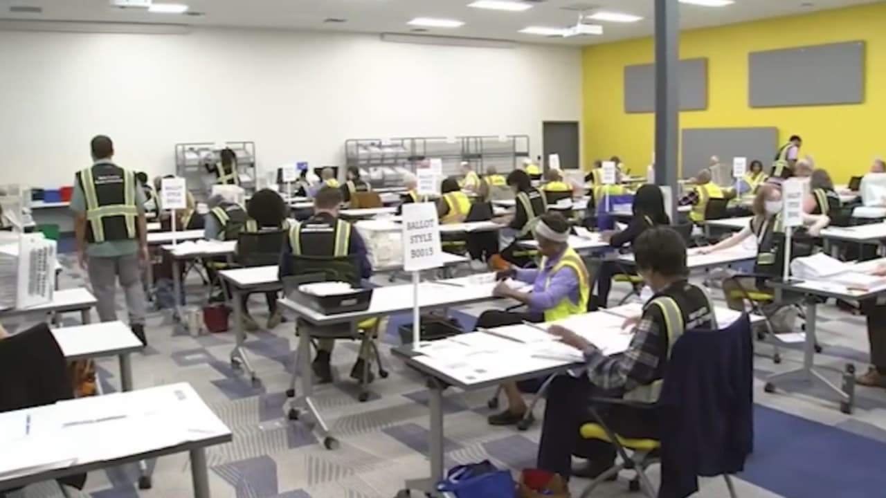 Comienza la votación anticipada en Carolina del Norte con movilización hispana