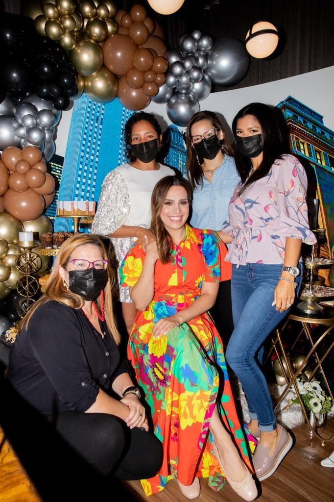 Aunque Andrea vivirá en Chicago, no dejará de colaborar con el show matutino: "¡Seguiremos disfrutando y compartiendo la pantalla de @despiertamerica solo que ahora desde un poquito más lejos!", detalló.