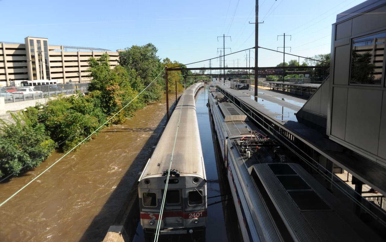 <b>TRENTON, NJ</b>
<br>Trenton sufre de violencia de pandillas y altos índices de pobreza.