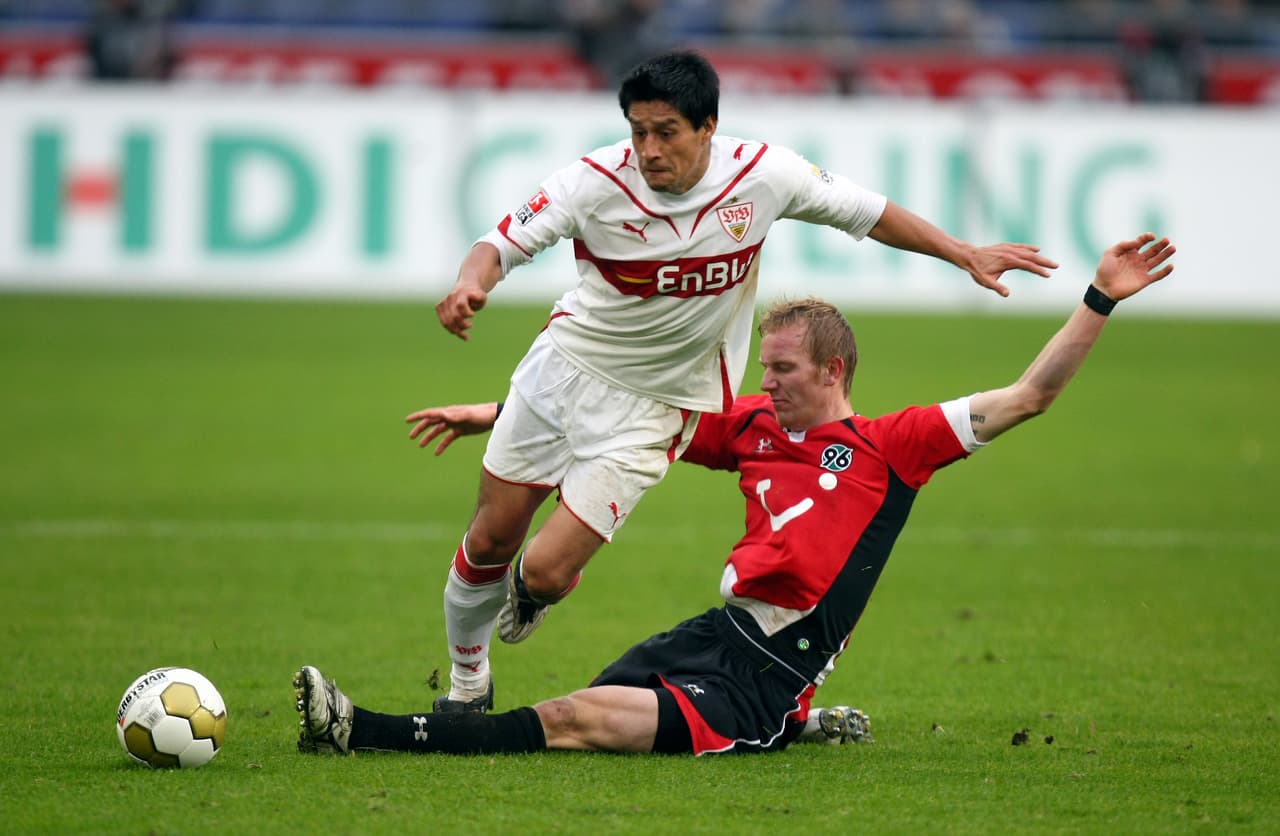 Ricardo Osorio: campeón de la Bundesliga de Alemania con Stuttgart en la temporada 2006-2007.
