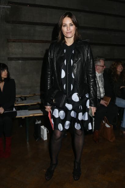 Grandes. Crean una ilusión óptica de mayor volumen, si eres muy delgada te funcionarán perfecto.