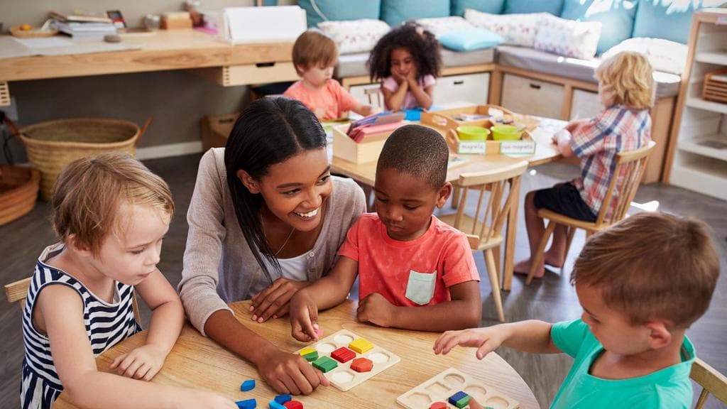 Lo que debes saber hoy, Mayo 3: último día para inscribirse a 3K, universidad gratis en NJ y un nuevo intento por legalizar las e-bicis