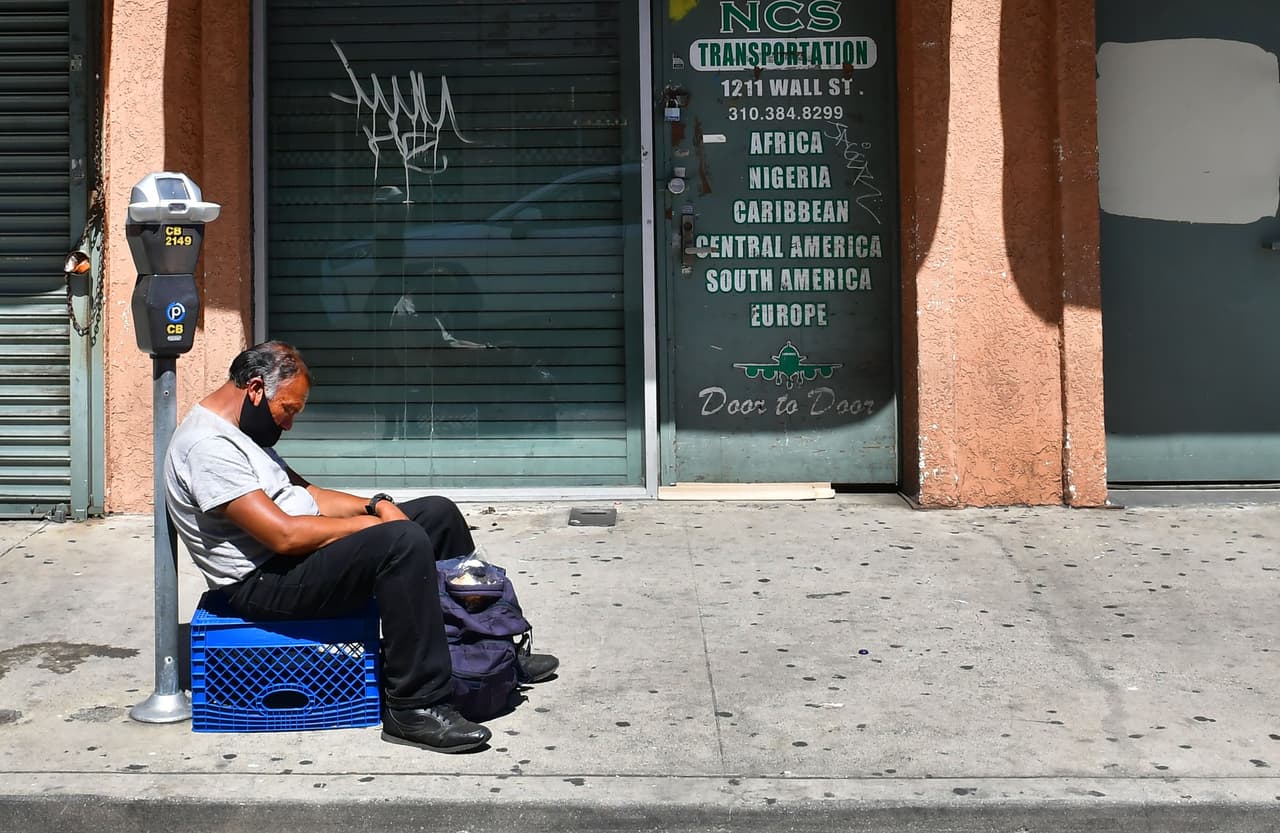 La fecha estipulada para una aprobación de este paquete se proyecta que sea el 14 de marzo, fecha en la que expiran las ayudas por desempleo que se autorizaron con el estímulo económico aprobado en diciembre.