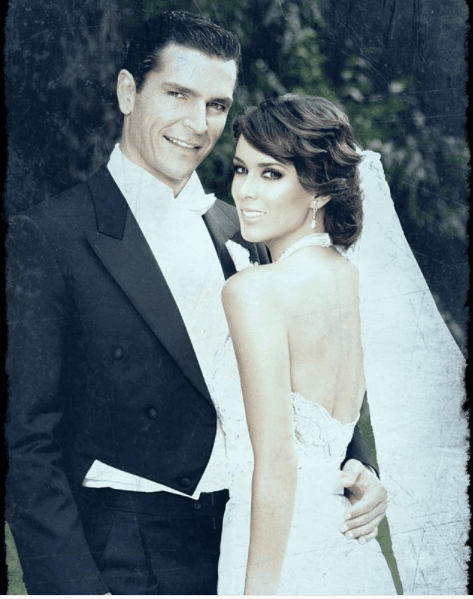 Jacqueline Bracamontes, quien interpreta a 'Candy' en 'Las Tontas No Van Al Cielo', llegó al altar para unir su vida con Martín Fuentes en octubre del 2011.