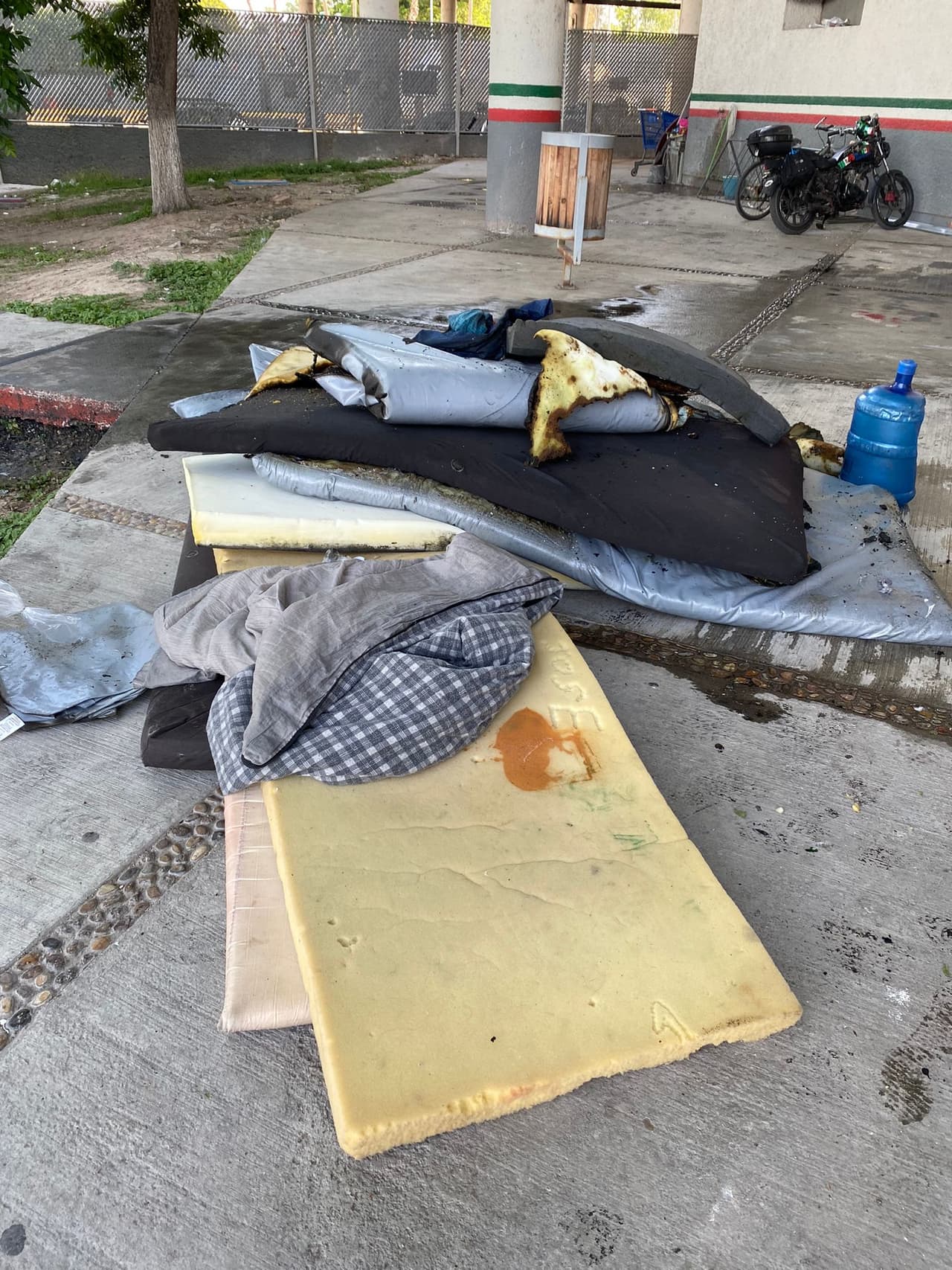 El intento de "fuga" provocó al menos una persona herida, una decena de intoxicados y una gran movilización policíaca así como daños a las instalaciones del INDABIN.